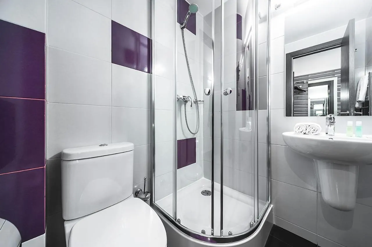 Amarant Hotel & Conference Halls By Chm Kyiv 3*,